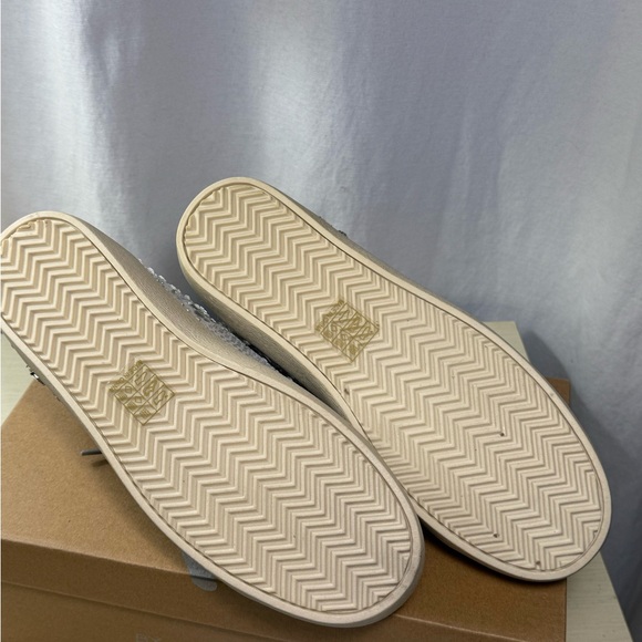 Mi.iM Goldie Rubber Sole Lace-up Rhinestone Star Sneakers  7.5 - Picture 4 of 9